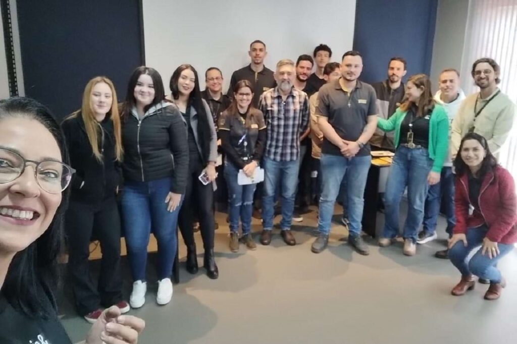 Colly e Coleagro promovem treinamento em rede varejista Agropecuária do Mané